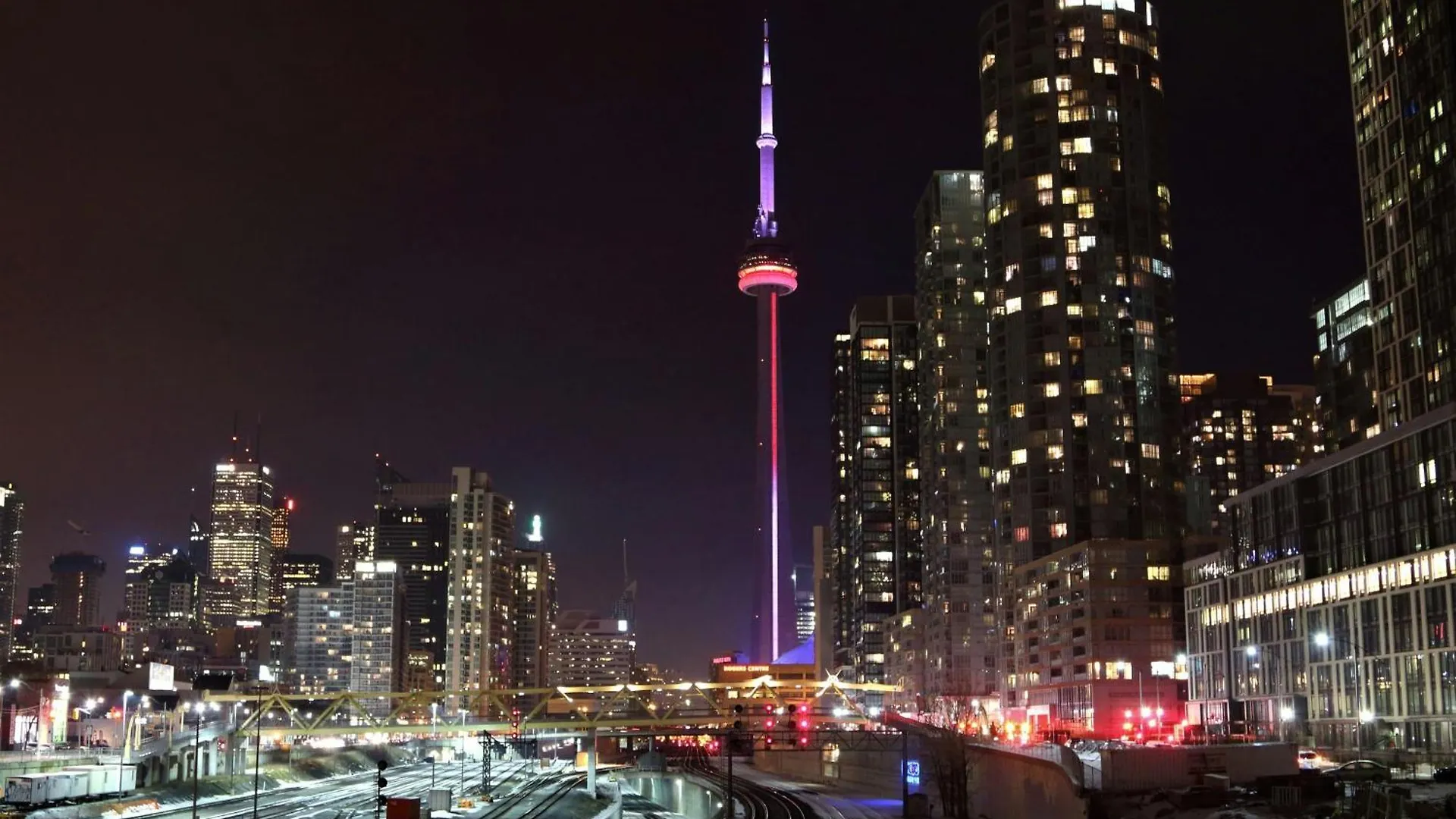 Holiday home Modern Stylish Condo - 5 Min From Cn Tower Toronto Canada