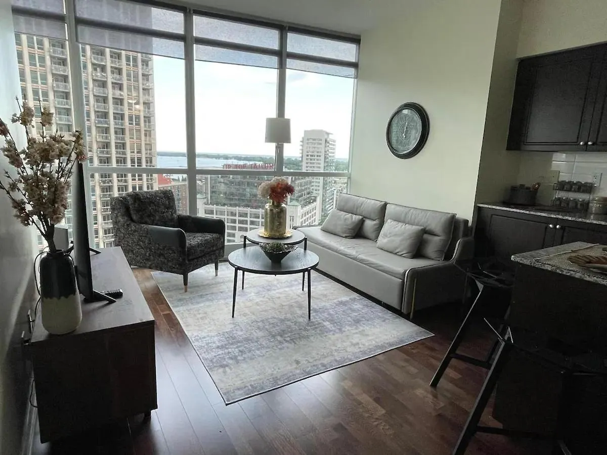 Modern Stylish Condo - 5 Min From Cn Tower Toronto Canada