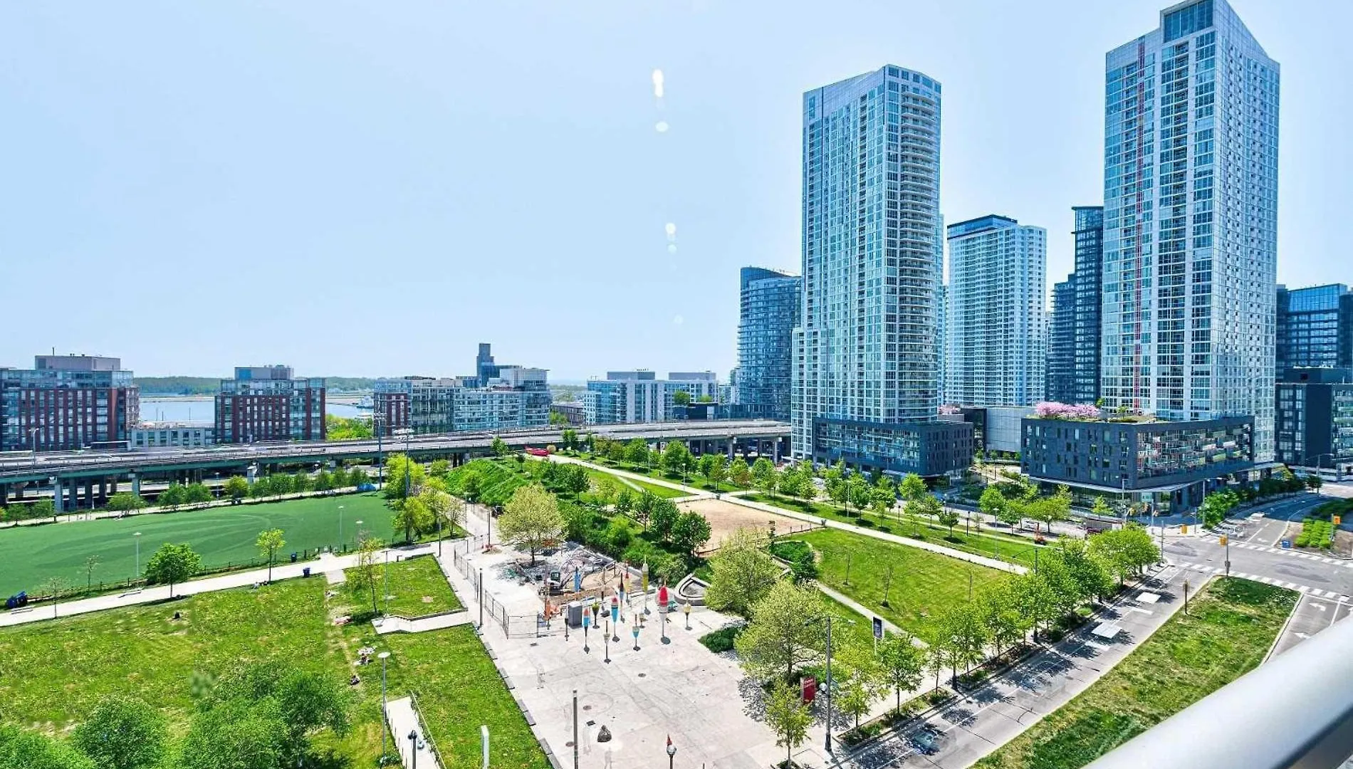 Hébergement de vacances Modern Stylish Condo - 5 Min From Cn Tower Toronto